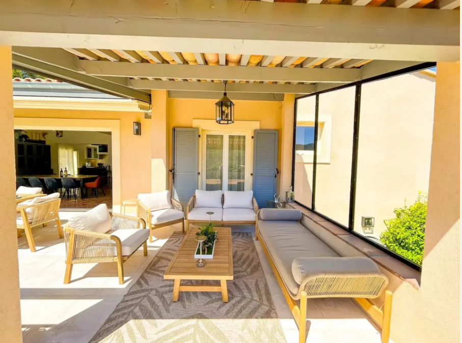 Villa-Le-Castellet-REF6741753